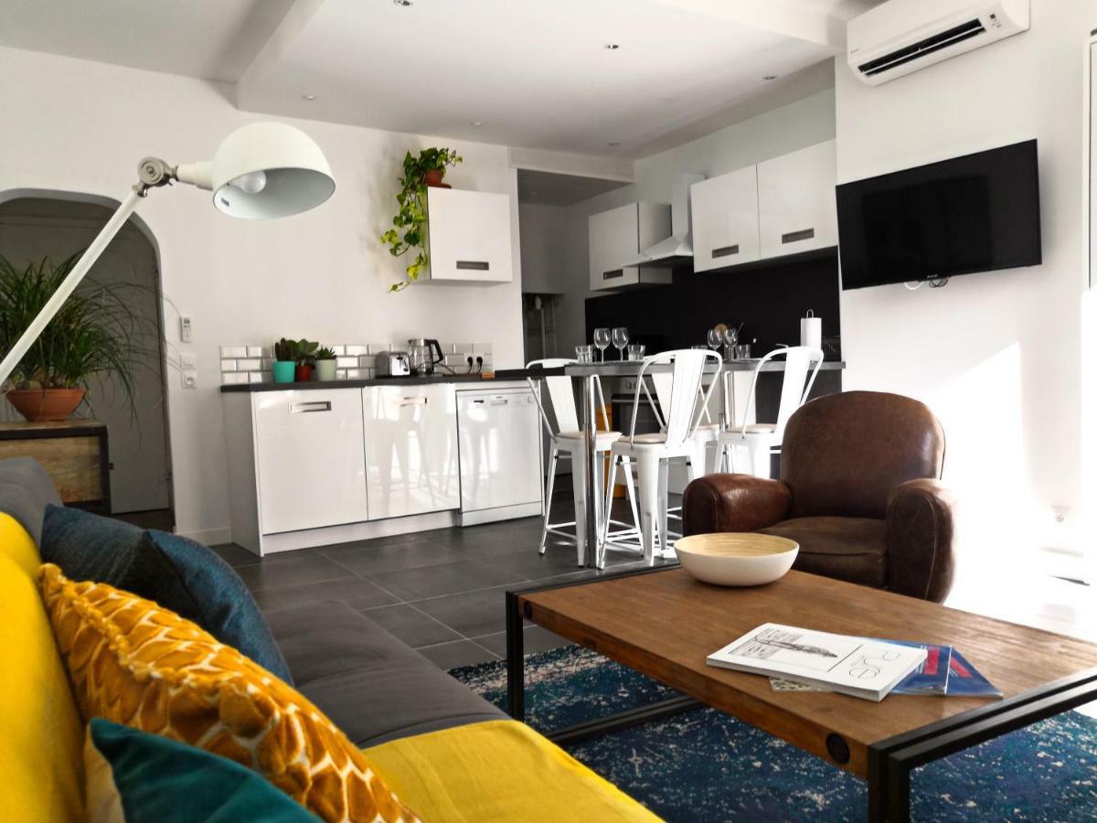 Beautifully Bright Apartment In Old Town Saint-Tropez Extérieur photo